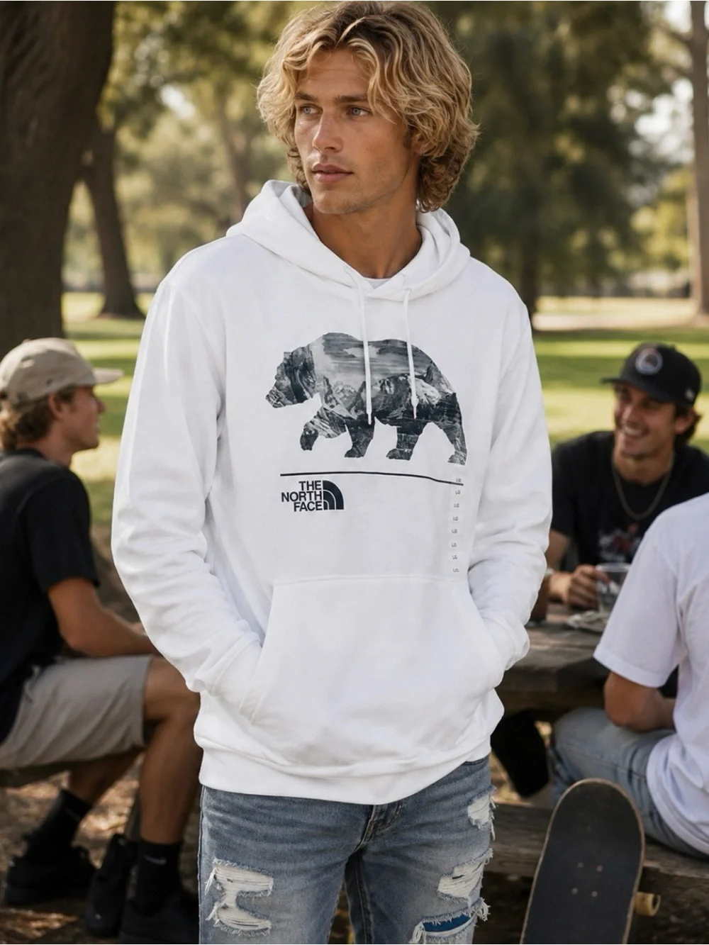 NWT The North Face Men's Evolution Mountain Bear Hoodie
